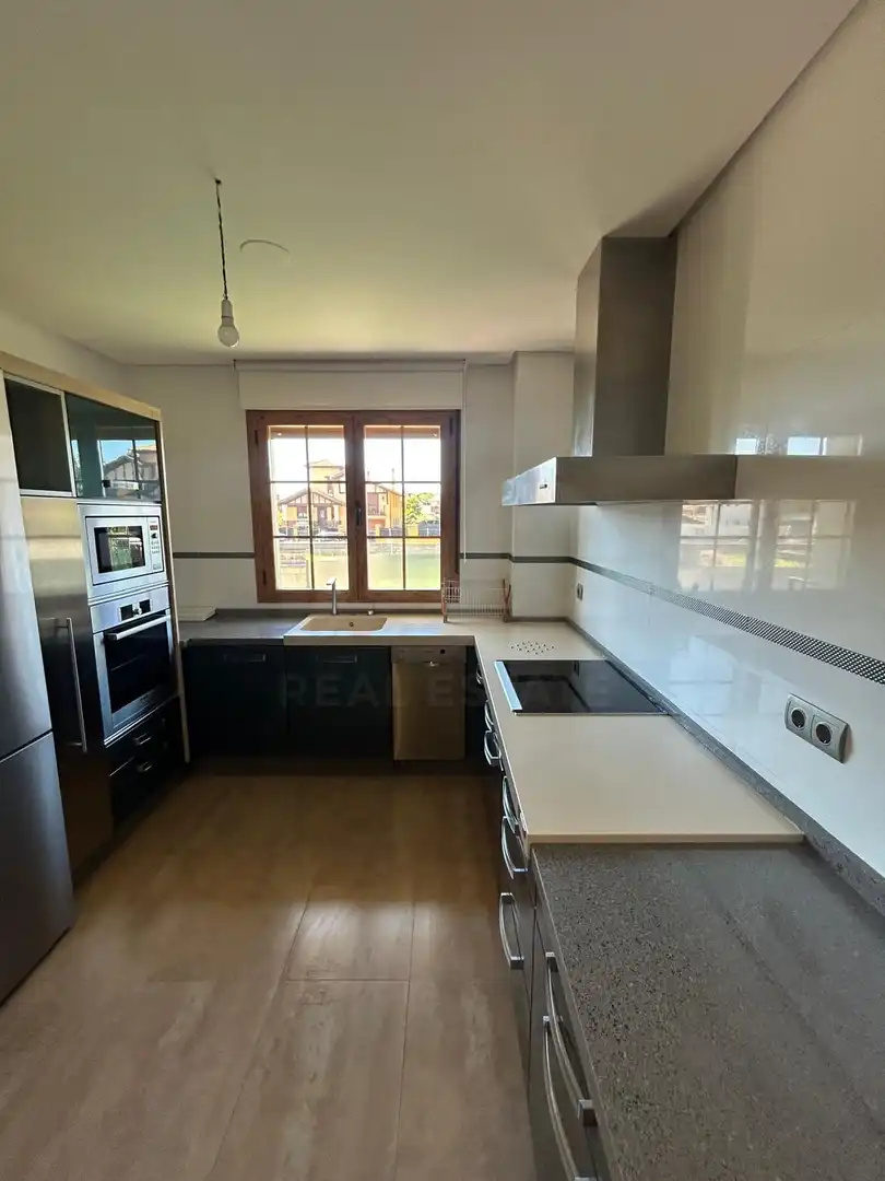 Cocina de Casa o chalet de alquiler en Sariegos, León