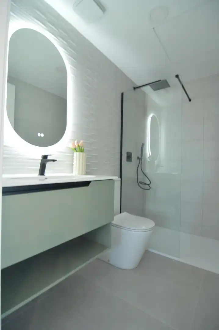 Flat with terrace for sale in Calle 03570, imagen 9