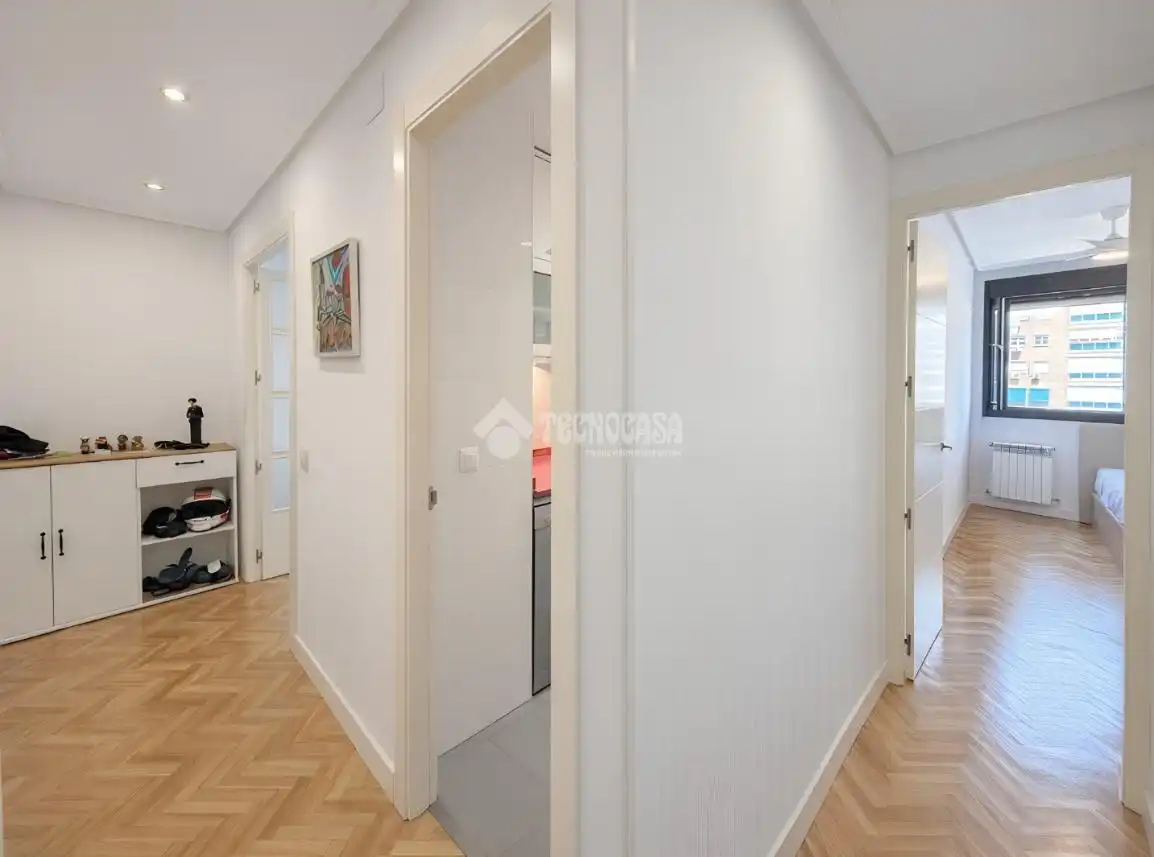 Piso en venta en Madrid con Calefacción y Piscina comunitaria