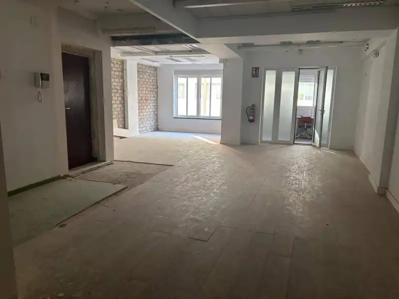 Local comercial en alquiler en Centro