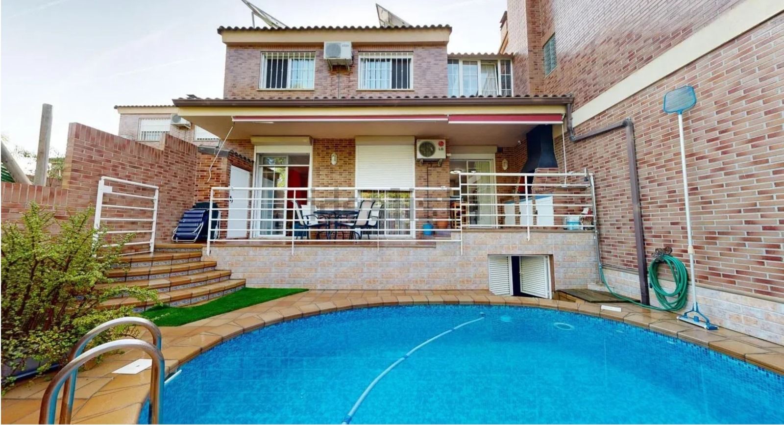 Single-family semi-detached for sale in Riba-roja de Túria