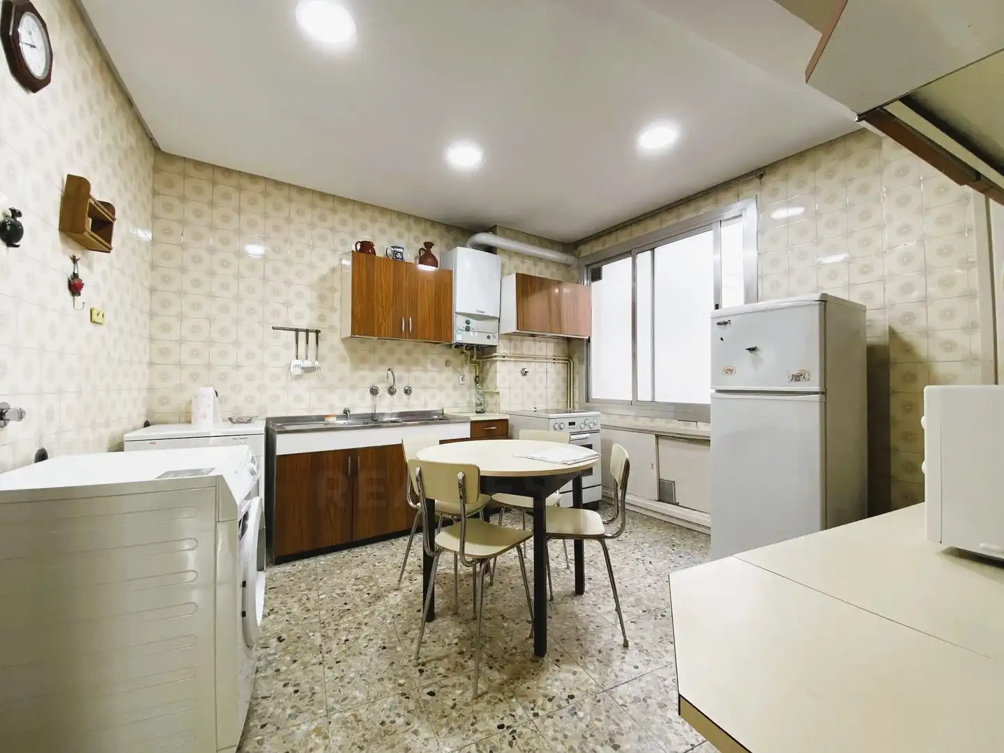 Cocina de Piso en venta en Madrid con Calefacción