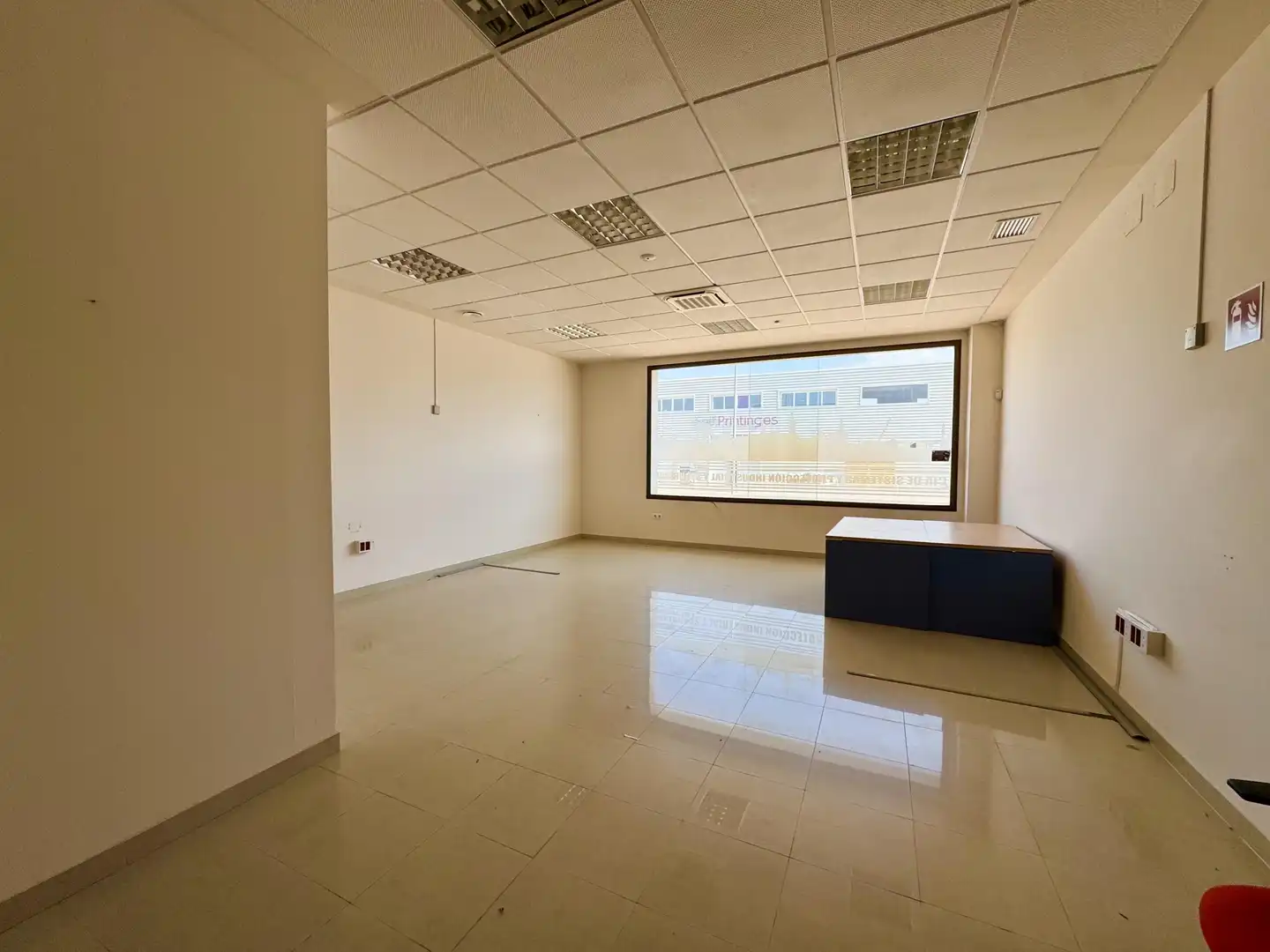 Local en venta en Bollullos de la Mitación