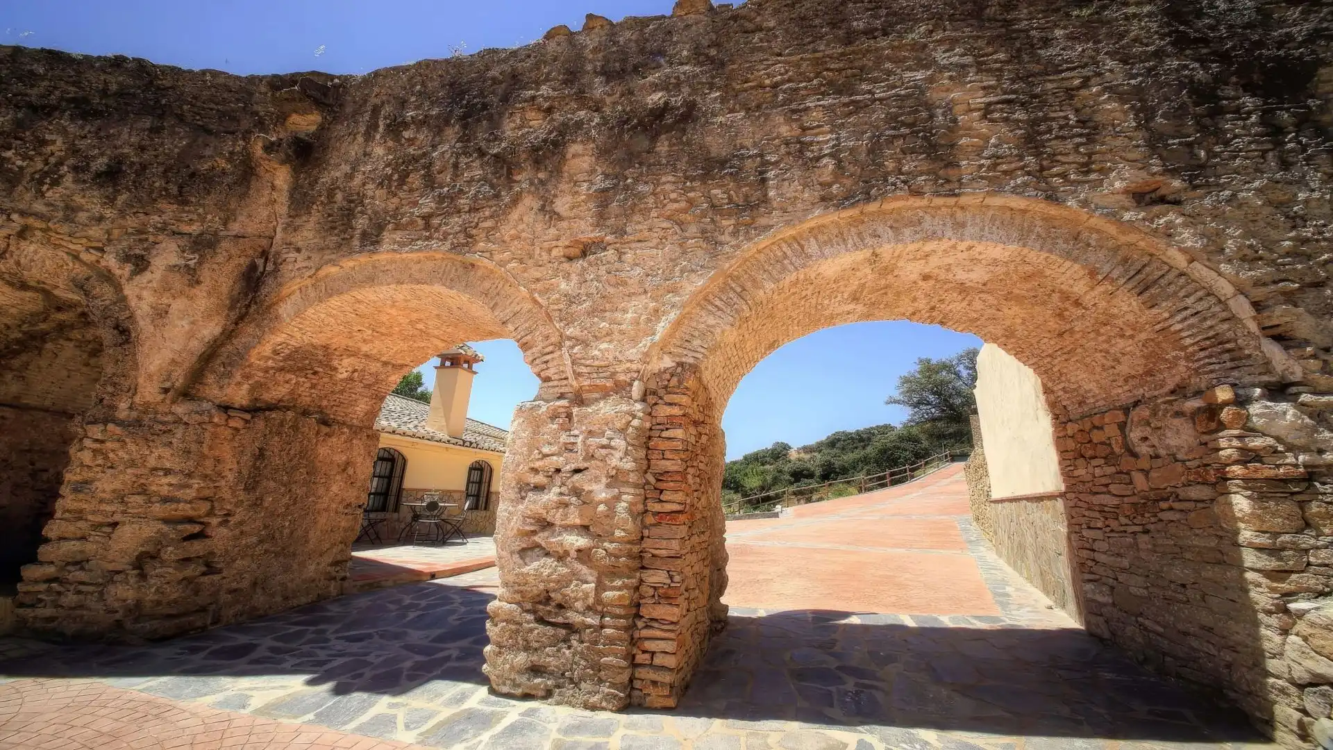 Finca rústica en venta en Setenil de las Bodegas