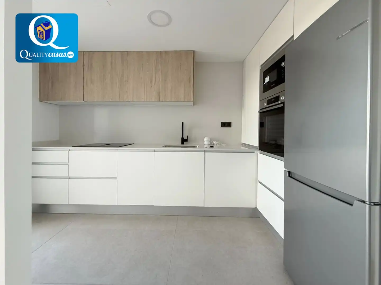 Cocina de Apartamento en venta en Mutxamel con Terraza y Piscina comunitaria