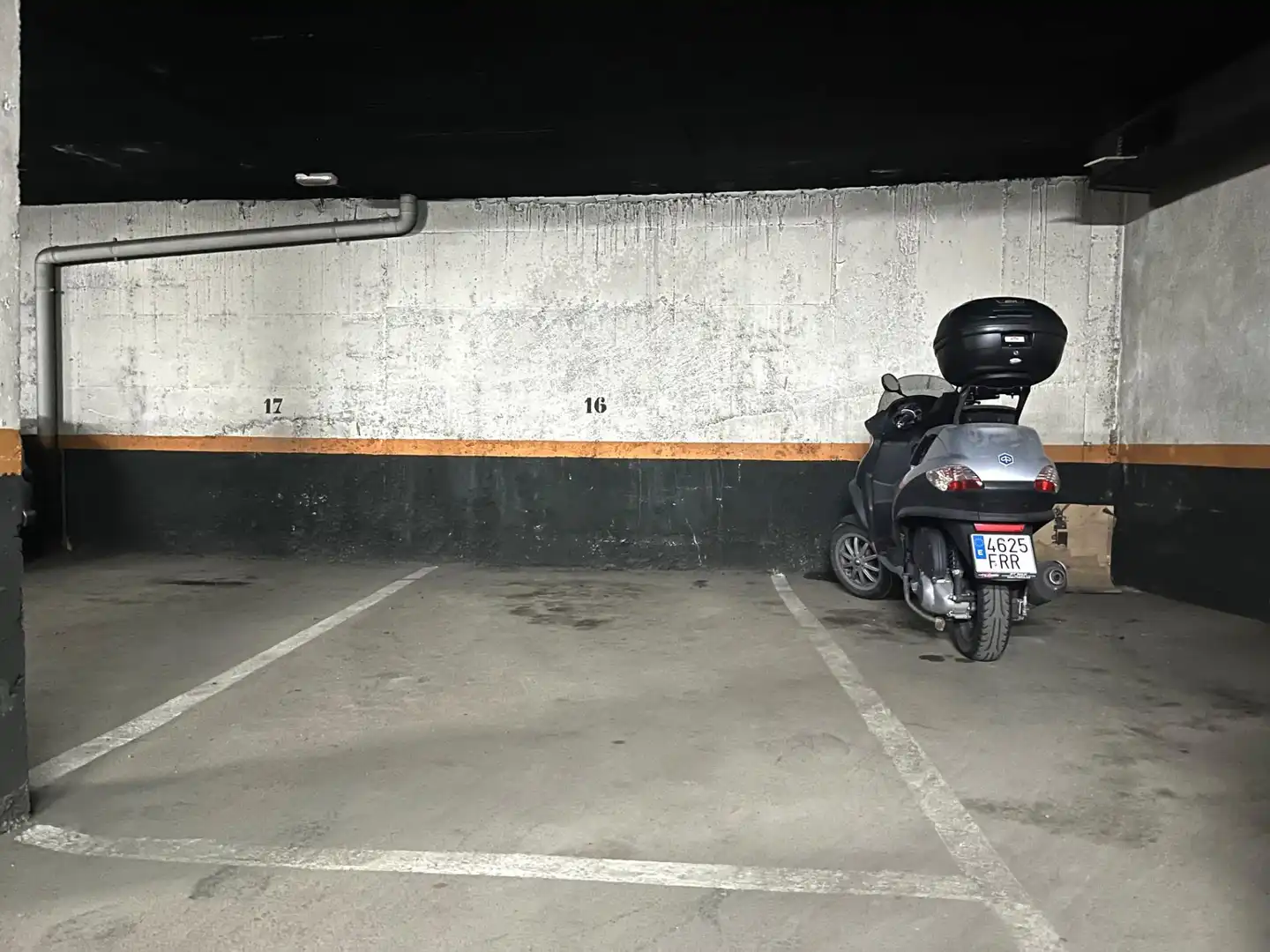 Aparcament de Garatge en venda en Madrid