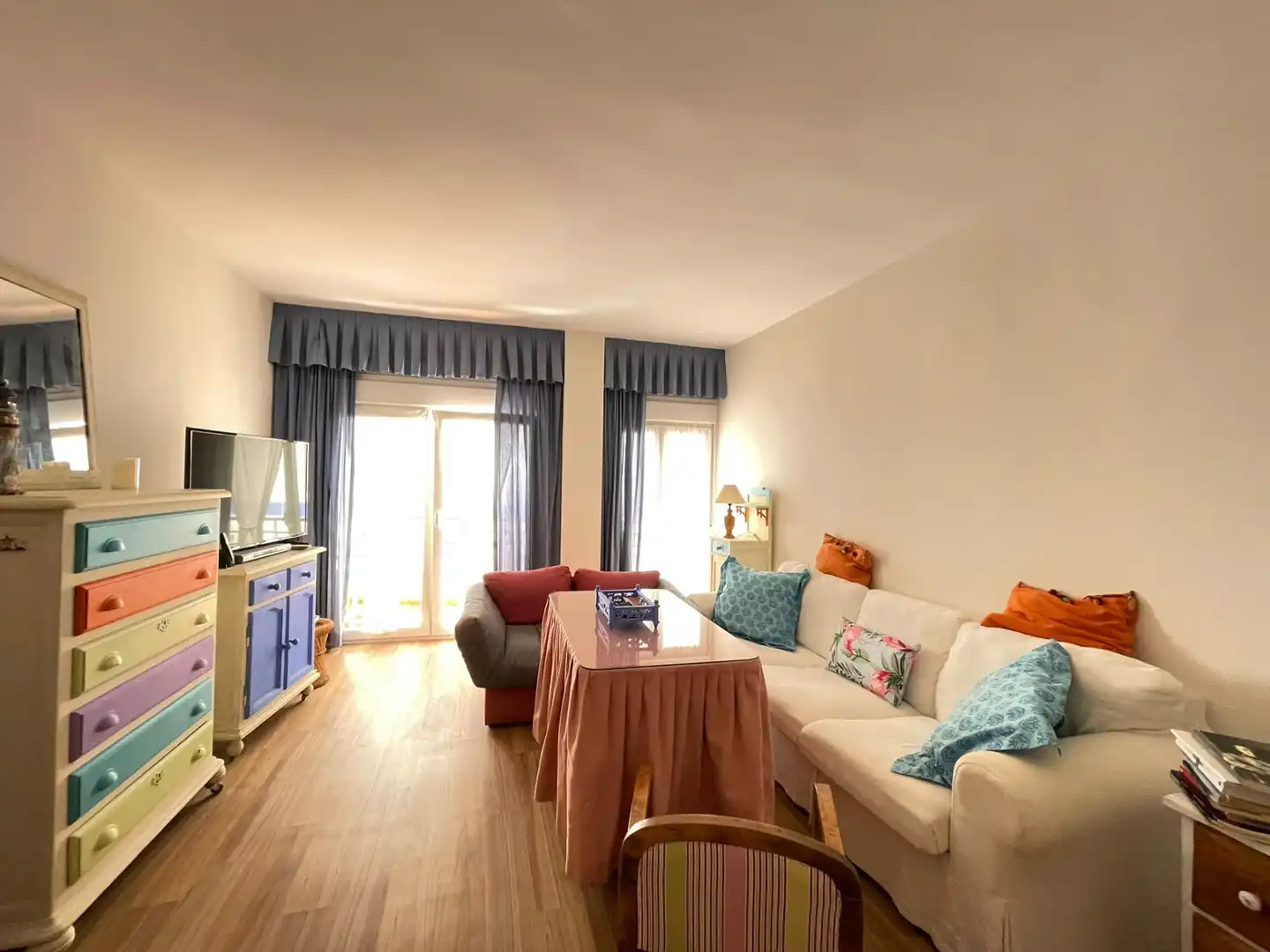 Sala d'estar de Apartament en venda en Estepona amb Terrassa
