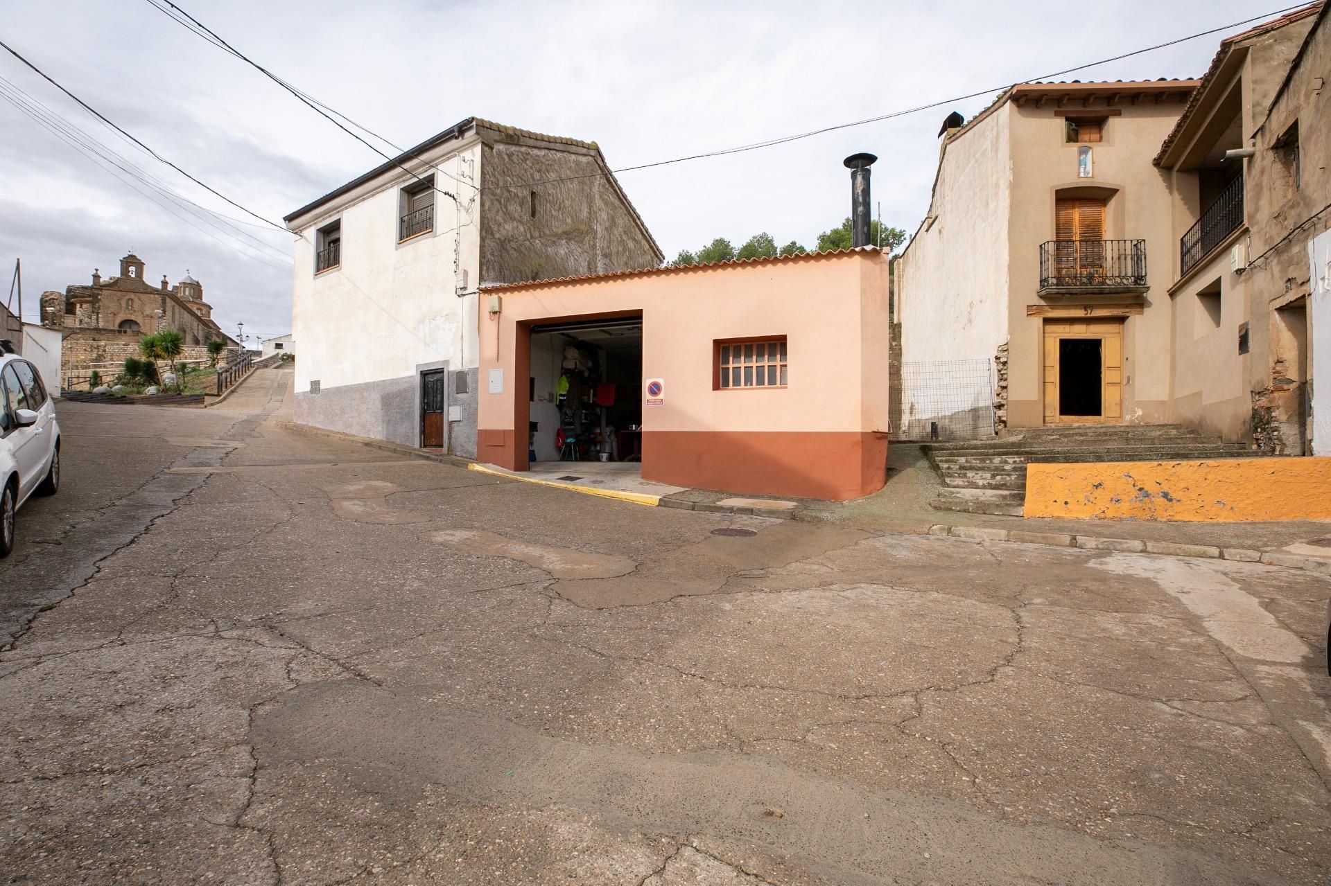Exterior view of Country house for sale in Almudévar  with Air Conditioner, Heating and Terrace