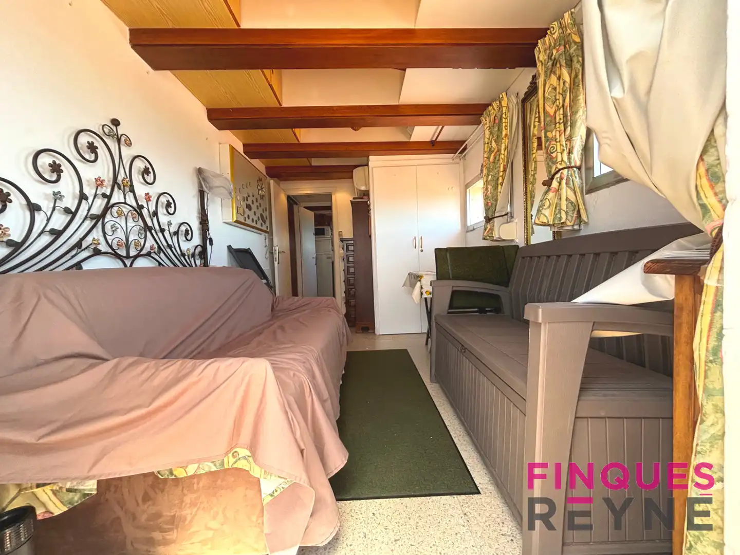 Habitación de Estudio en venta en Castell d'Aro, Platja d'Aro i s'Agaró con Aire acondicionado, Terraza y Amueblado