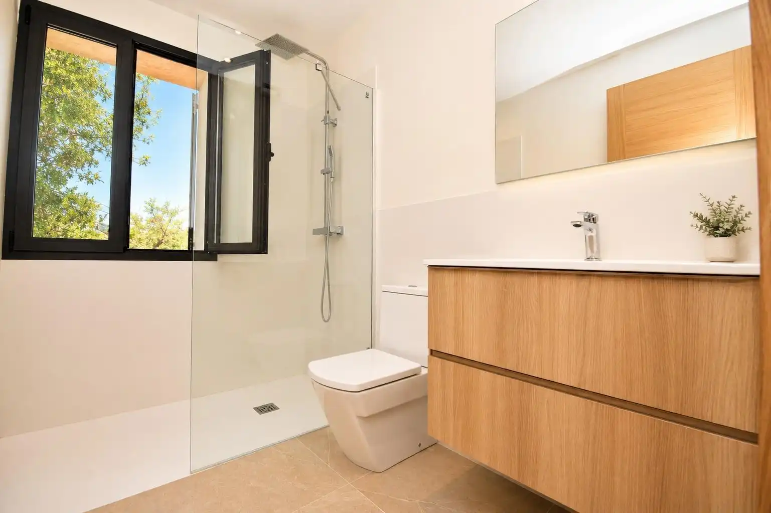 Badezimmer von Country house zur Miete in Búger mit Klimaanlage, Heizung und Privatgarten