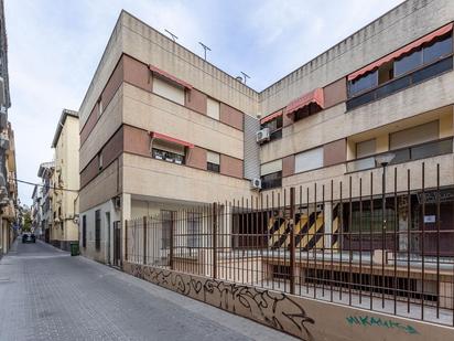 Vista exterior de Pis en venda en  Granada Capital amb Aire condicionat, Calefacció i Terrassa