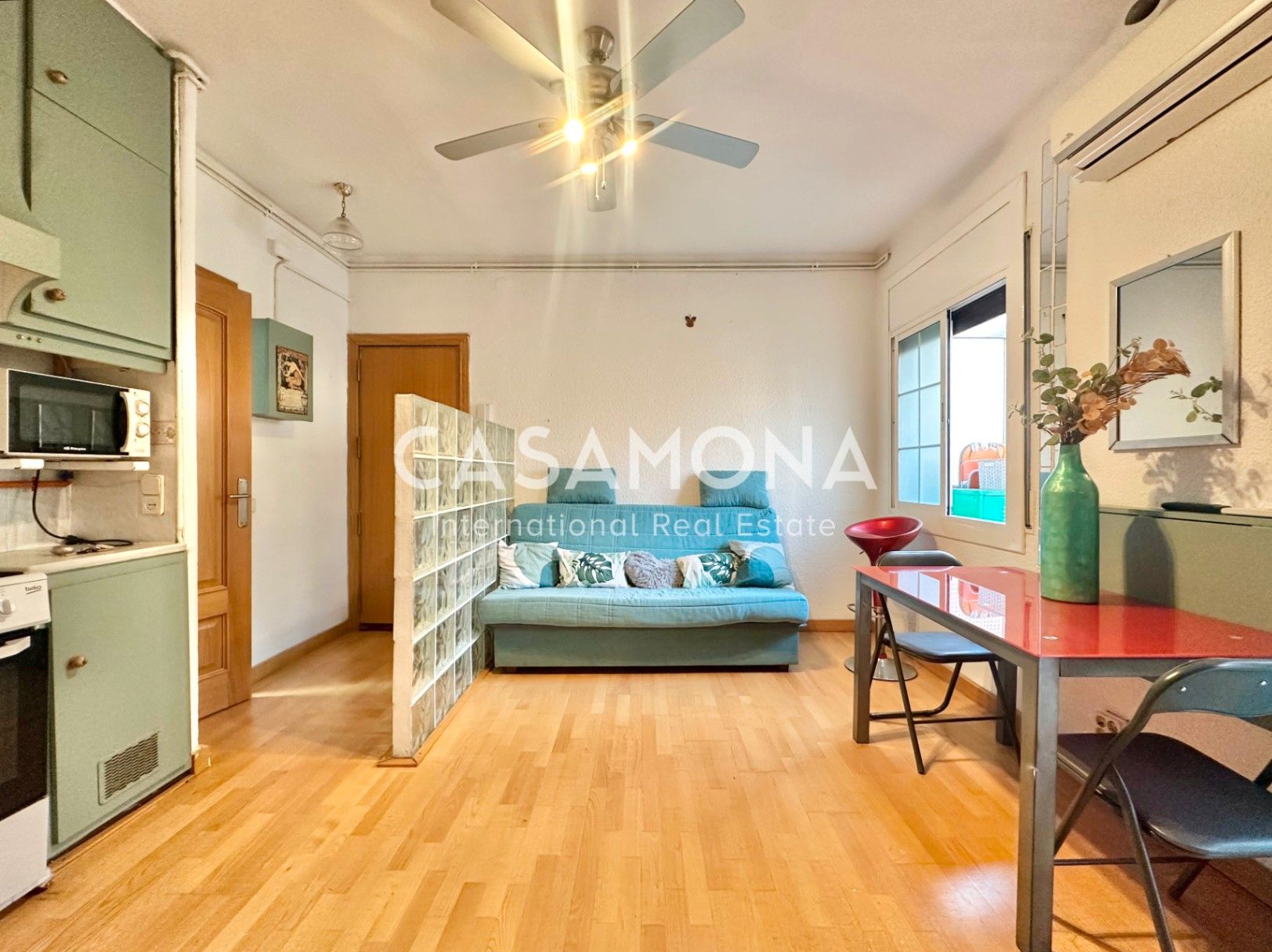 Living room of Apartment to rent in  Barcelona Capital  with Air Conditioner, Heating and Terrace