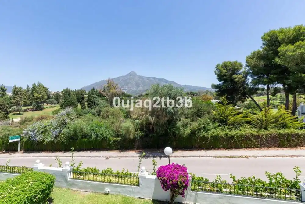 Vista exterior de Casa adosada en venta en Marbella con Aire acondicionado, Jardín privado y Terraza