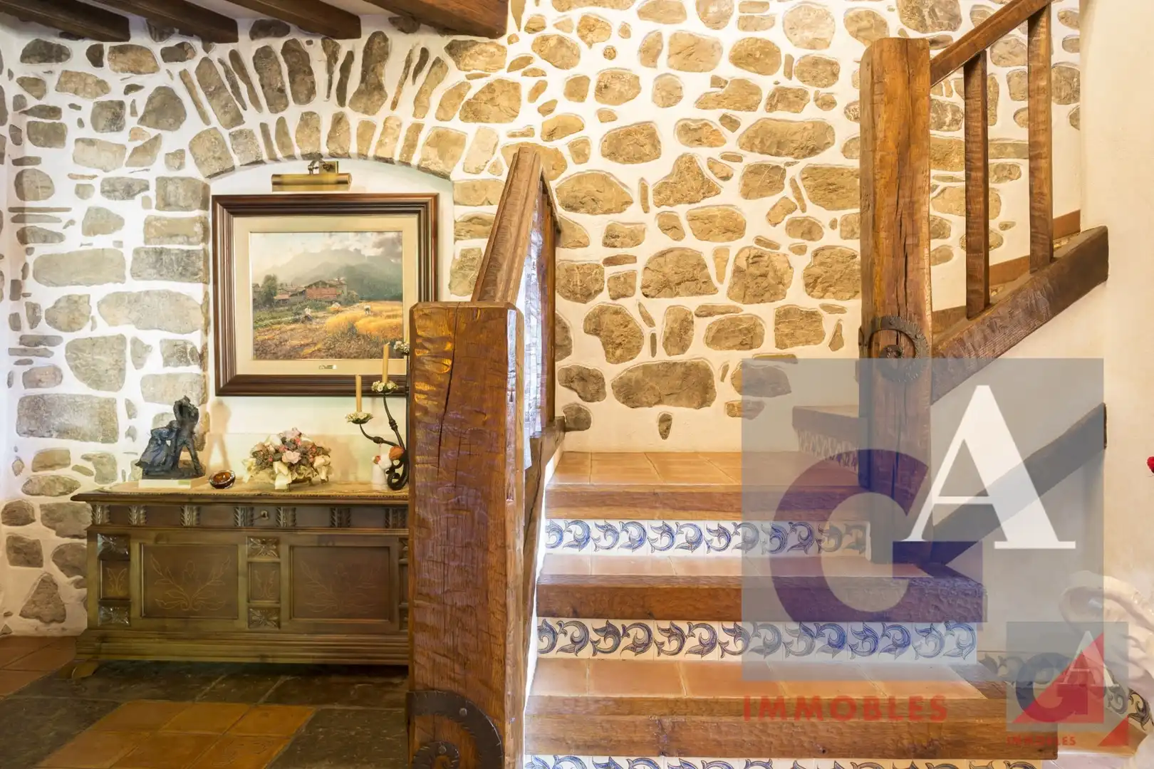 Country homes for sale in Montagut i Oix