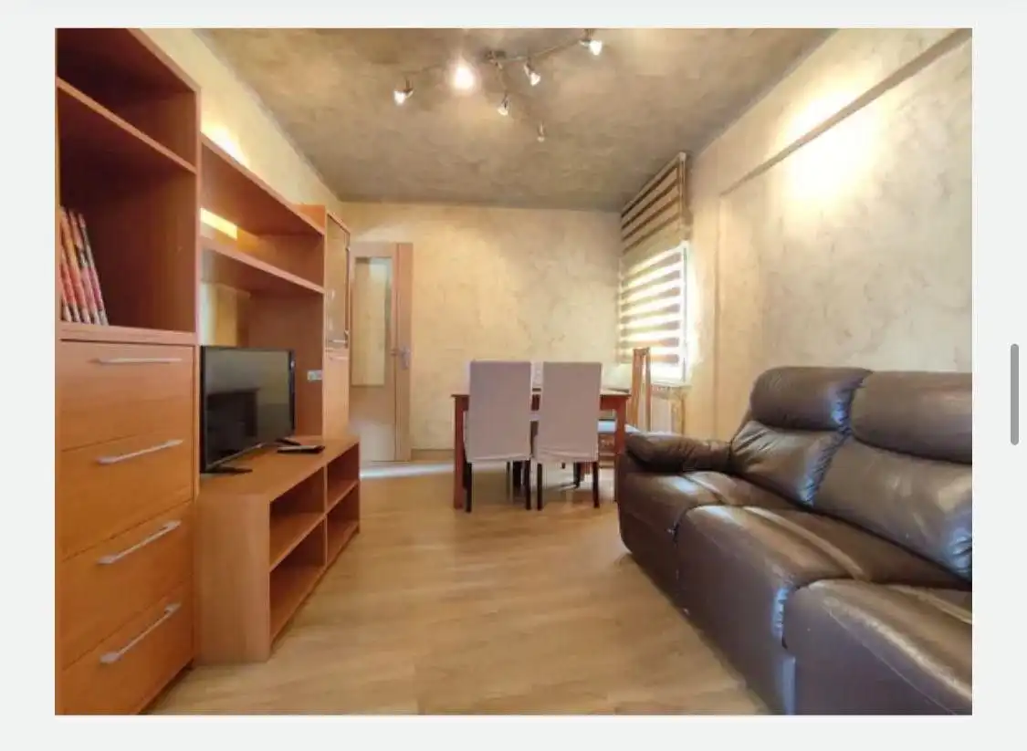 Living room of Flat for rent in Salamanca  with Air Conditioner, Heating and Furnished