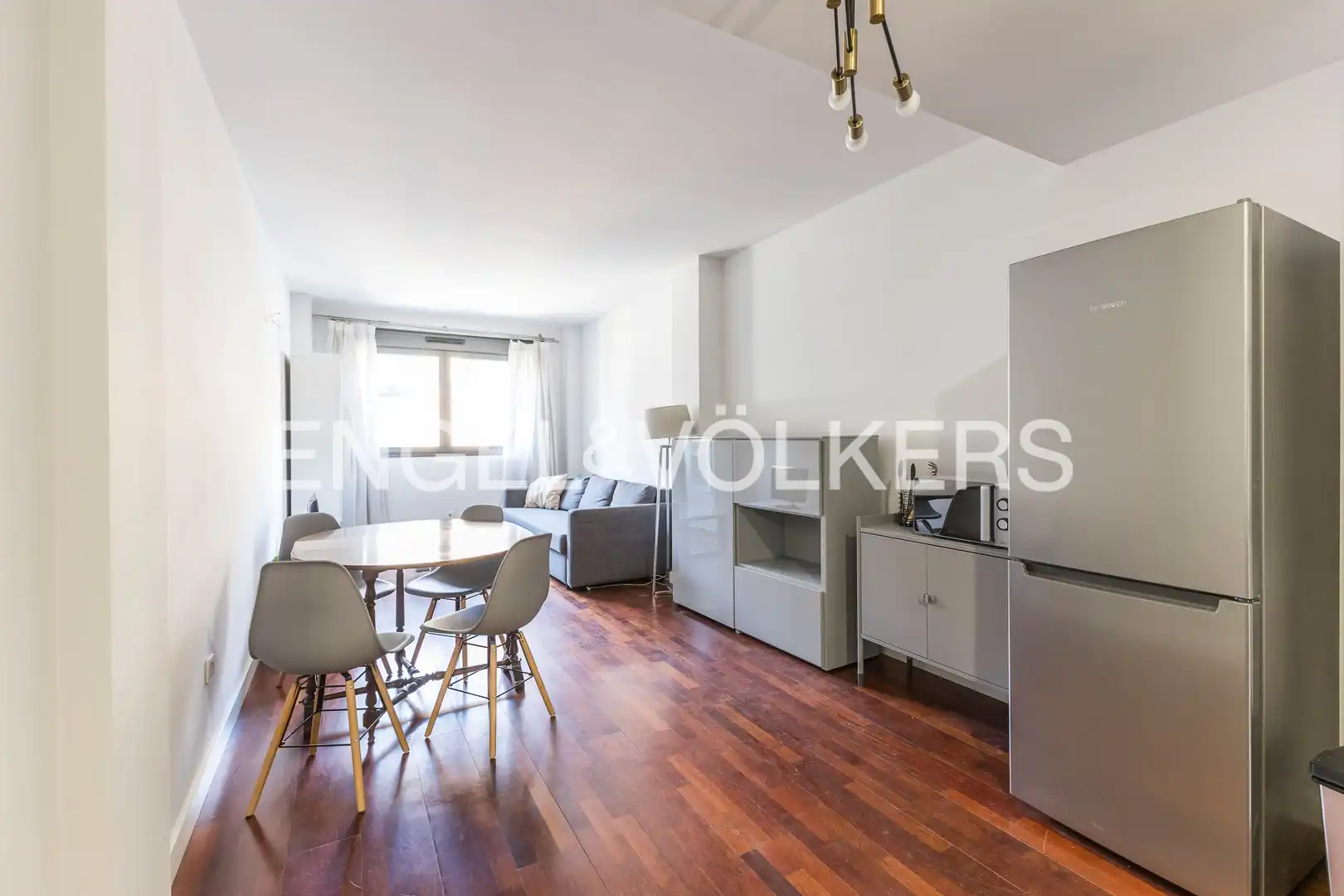 Flat with pool to rent in Chamartín