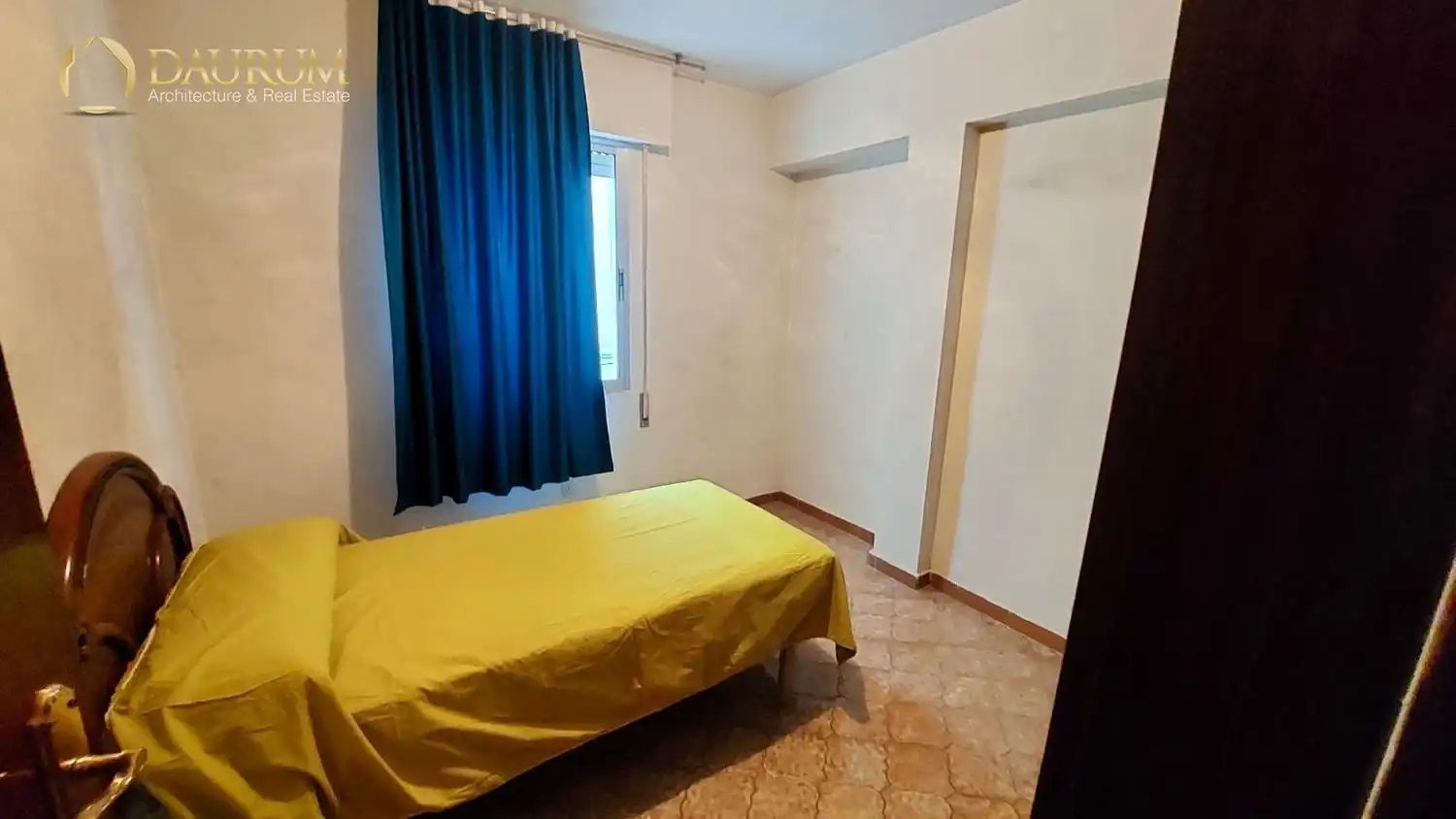 Bedroom of Flat for sale in Sevilla  with Air Conditioner, Heating and Terrace