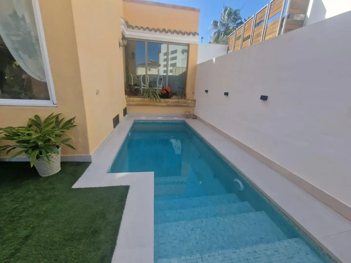 Piscina de Casa o xalet en venda en San Fernando amb Aire condicionat, Calefacció i Jardí privat
