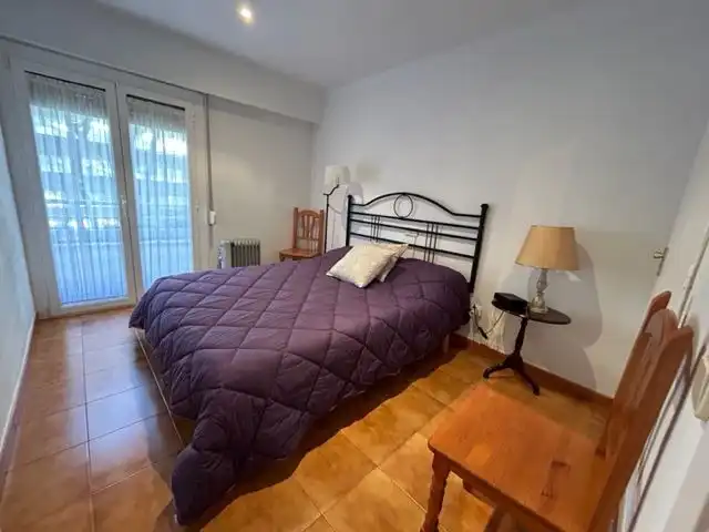 Habitación de Apartamento de alquiler en Castell d'Aro, Platja d'Aro i s'Agaró con Terraza, Amueblado y Lavadora