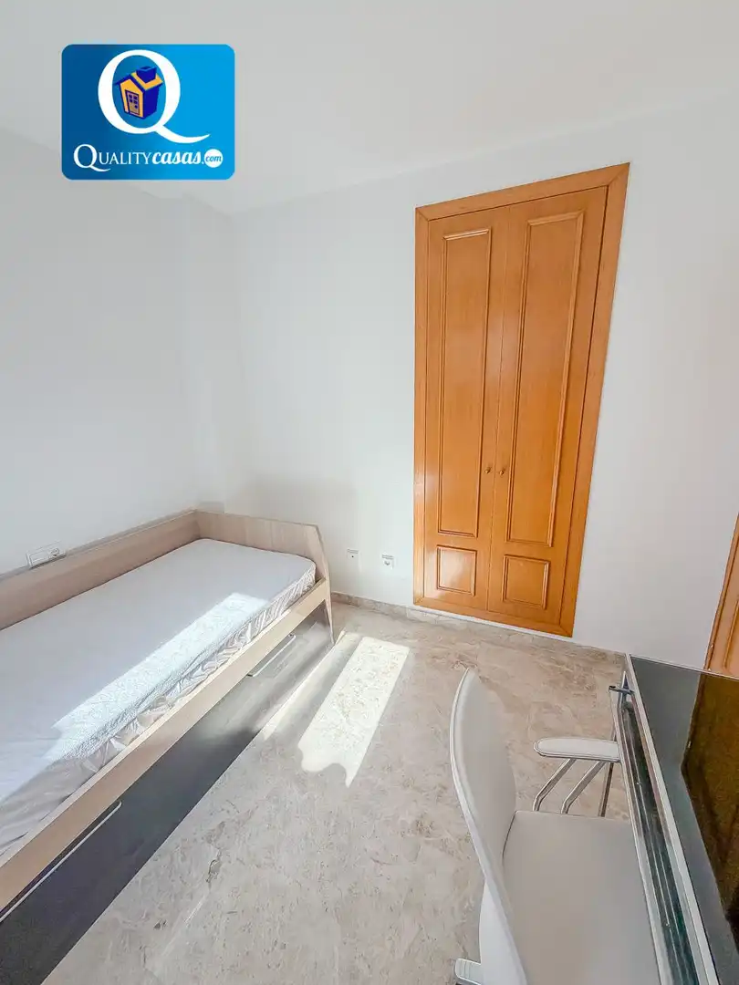Habitación de Dúplex en venta en Mutxamel con Aire acondicionado, Terraza y Piscina comunitaria