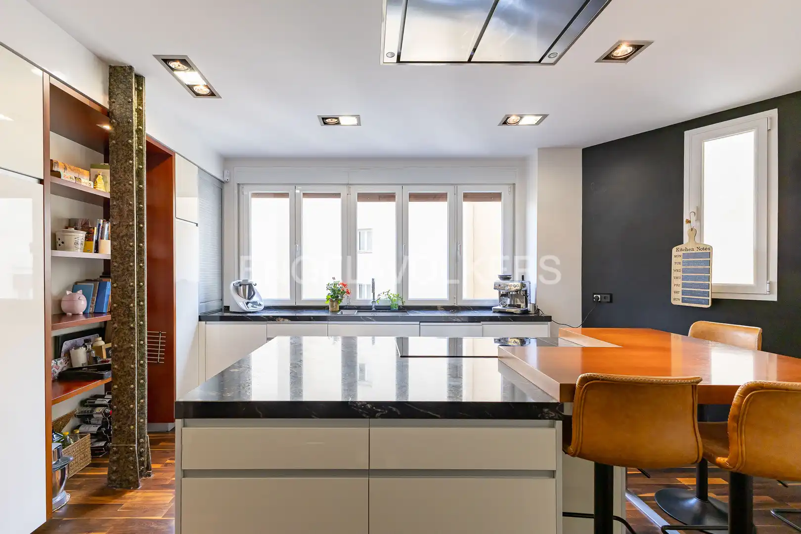 Kitchen of Flat for sale in Madrid  with Air Conditioner, Heating and Parquet flooring