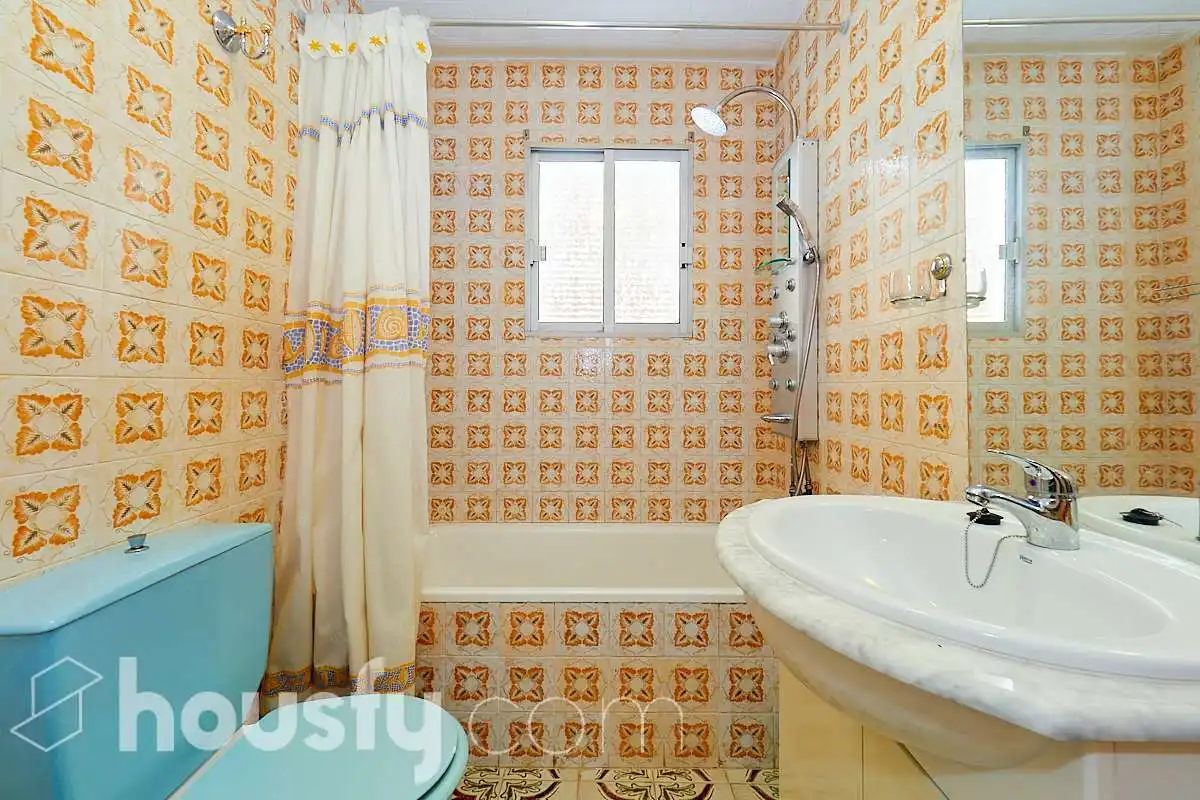 Baño de Piso en venta en San Pedro del Pinatar con Aire acondicionado, Terraza y Amueblado