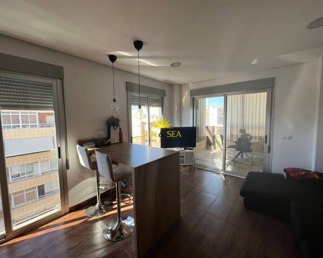 Apartamento de alquiler en Elche / Elx con Aire acondicionado, Calefacción y Amueblado