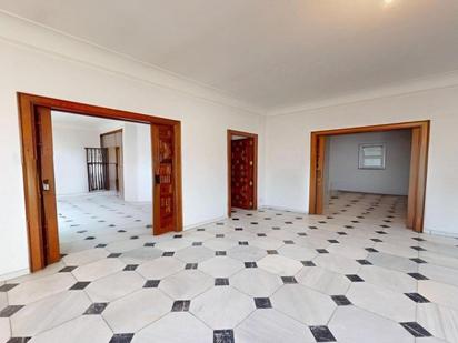 Flat for sale in  Sevilla Capital  with Air Conditioner and Terrace