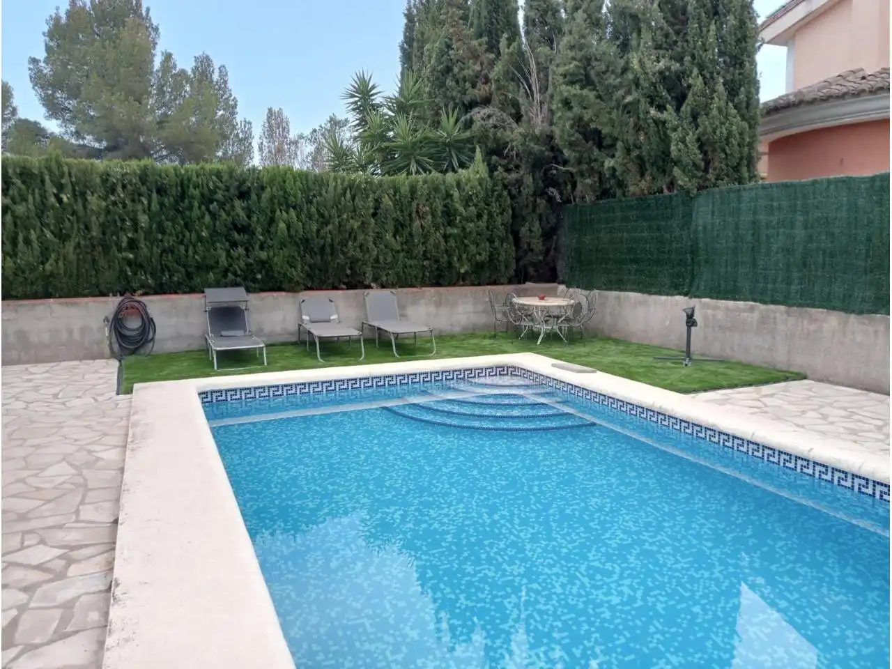 Piscina de Casa o xalet en venda en Ador amb Aire condicionat, Calefacció i Jardí privat