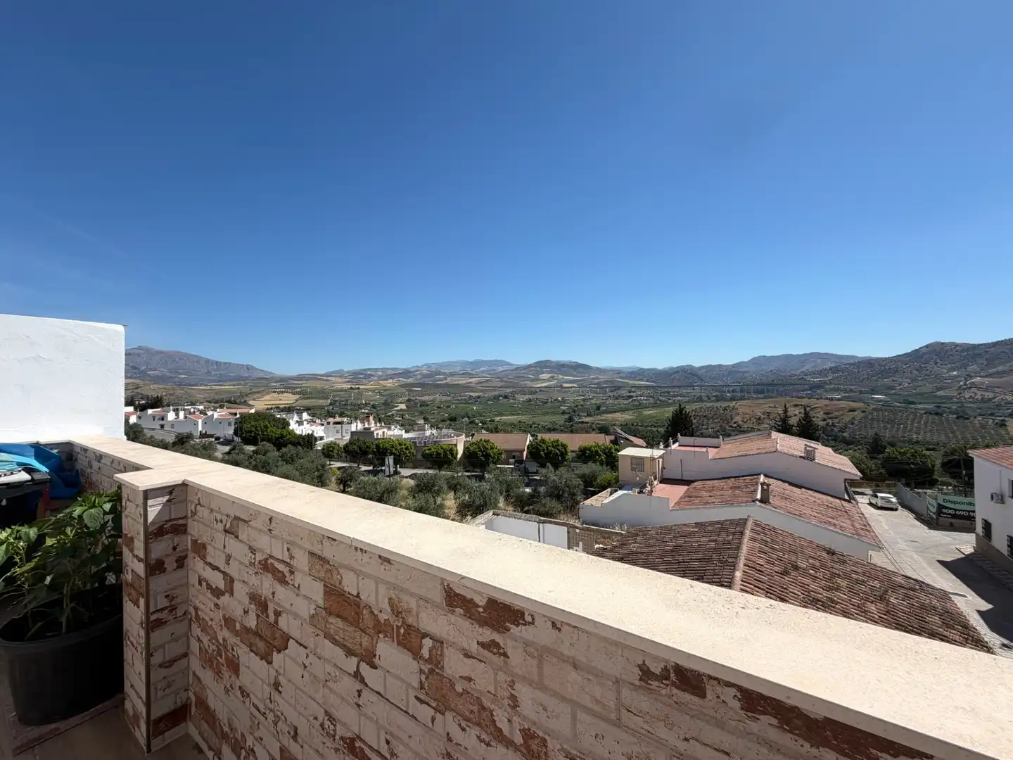 Vista exterior de Pis en venda en Álora amb Terrassa i Moblat