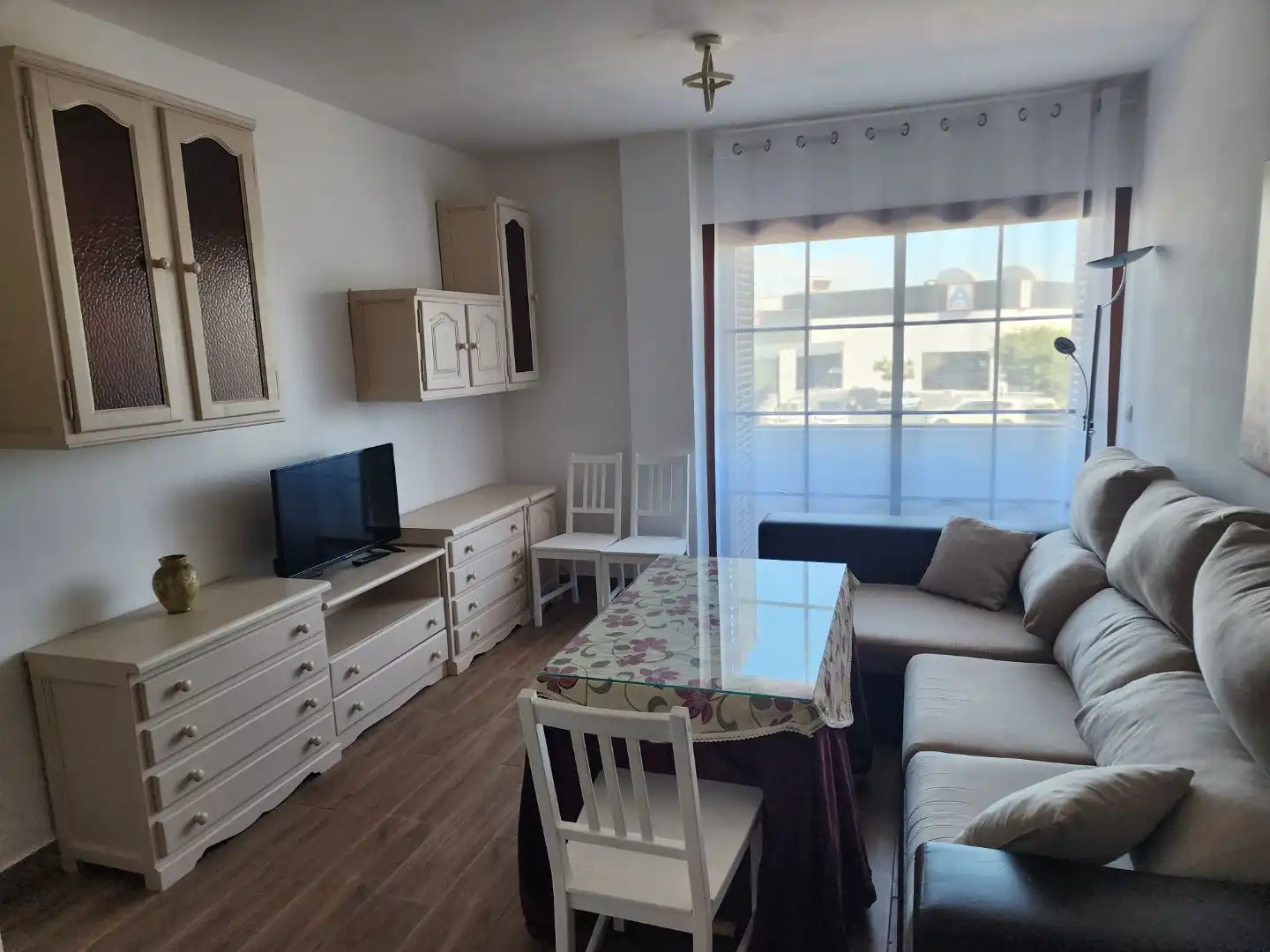 Schlafzimmer von Wohnung zur Miete in Aljaraque mit Balkon