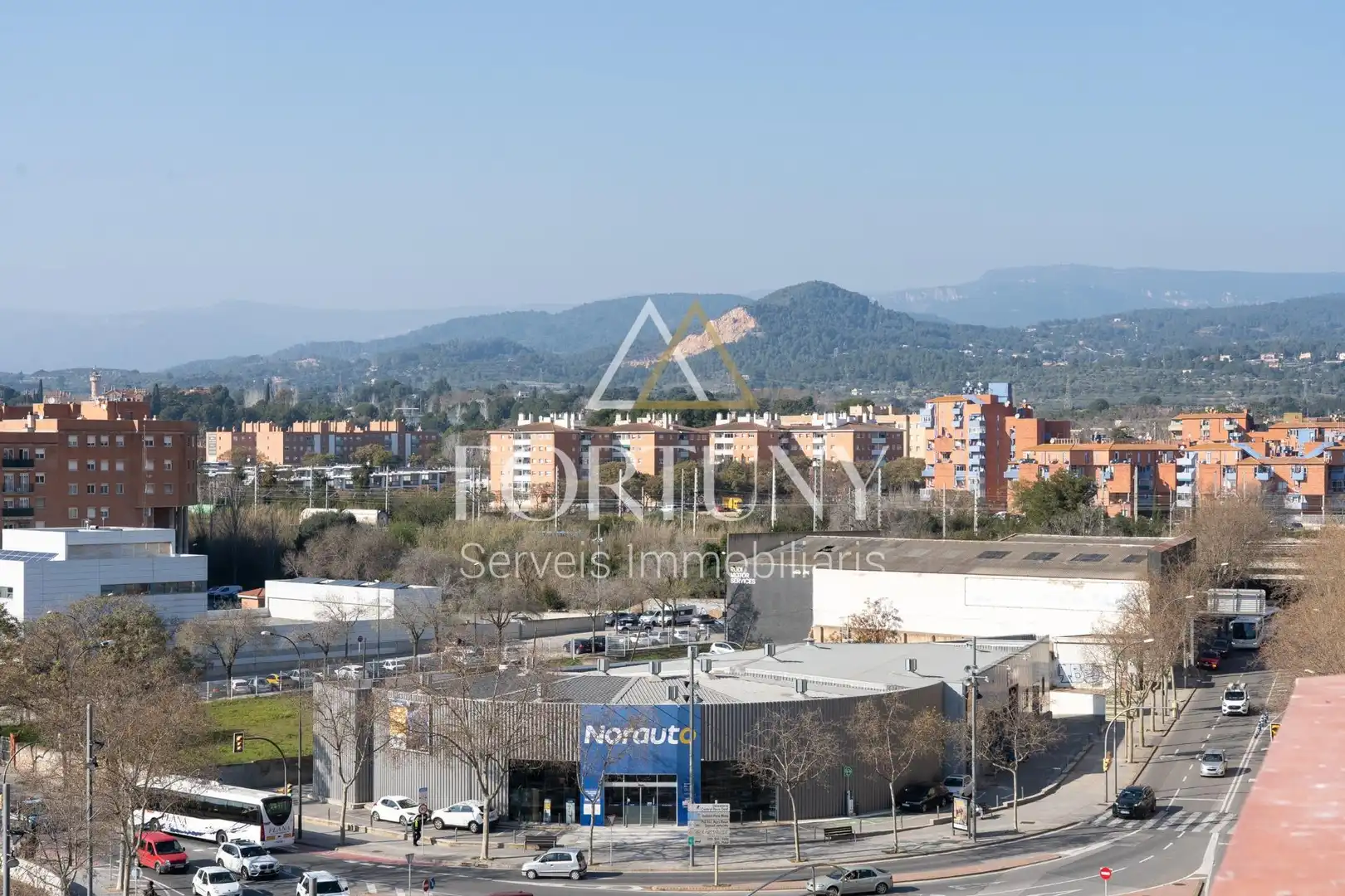 Vista exterior de Àtic en venda en Reus amb Aire condicionat, Calefacció i Terrassa