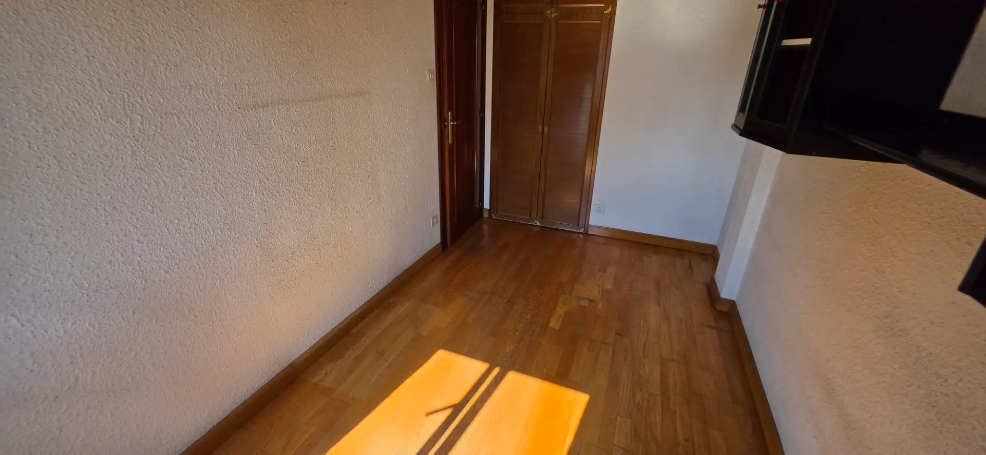 Dormitori de Pis en venda en Zaragoza amb Aire condicionat, Calefacció i Jardí privat