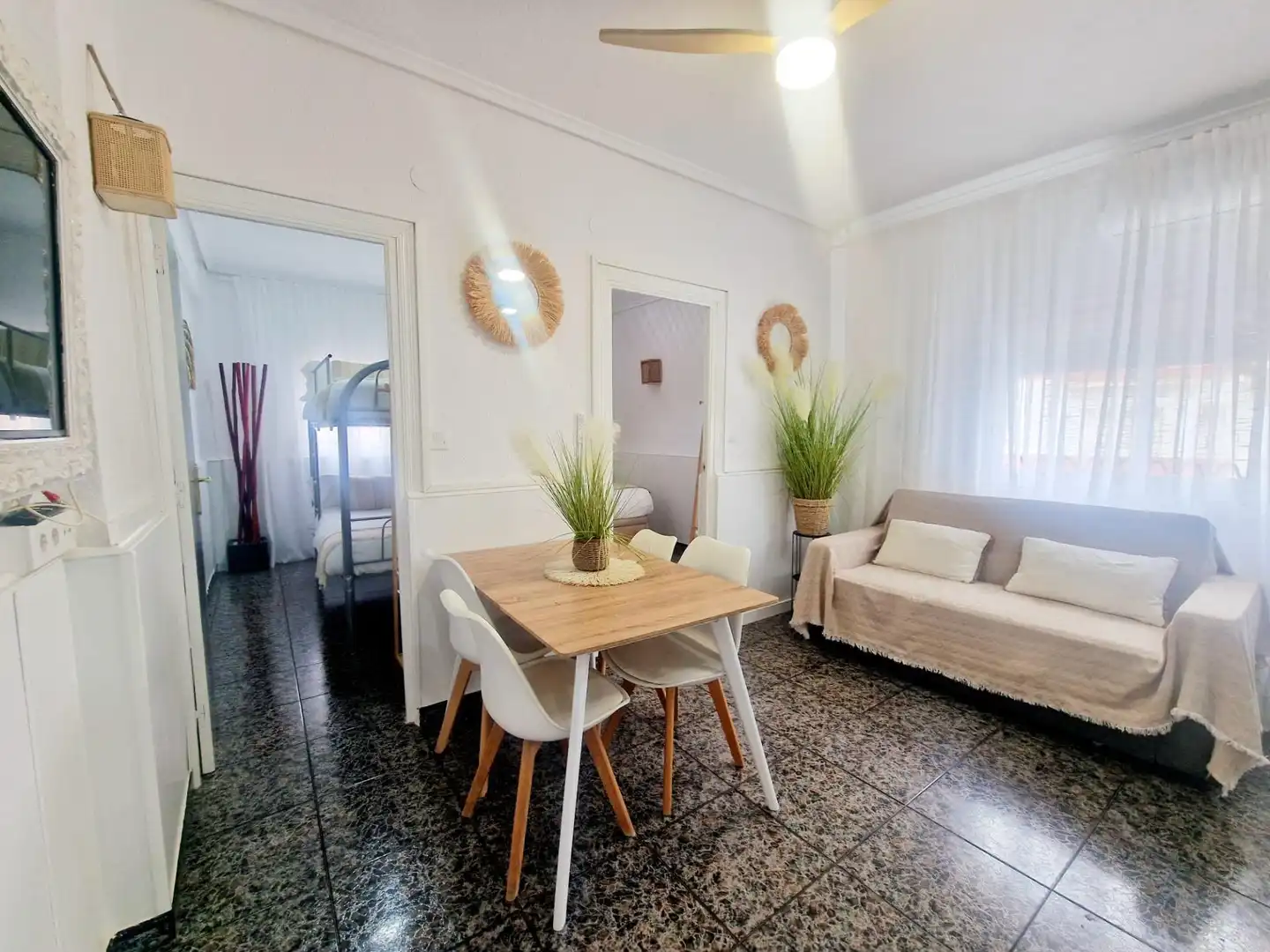 Comedor de Apartamento en venta en Águilas con Aire acondicionado, Calefacción y Amueblado