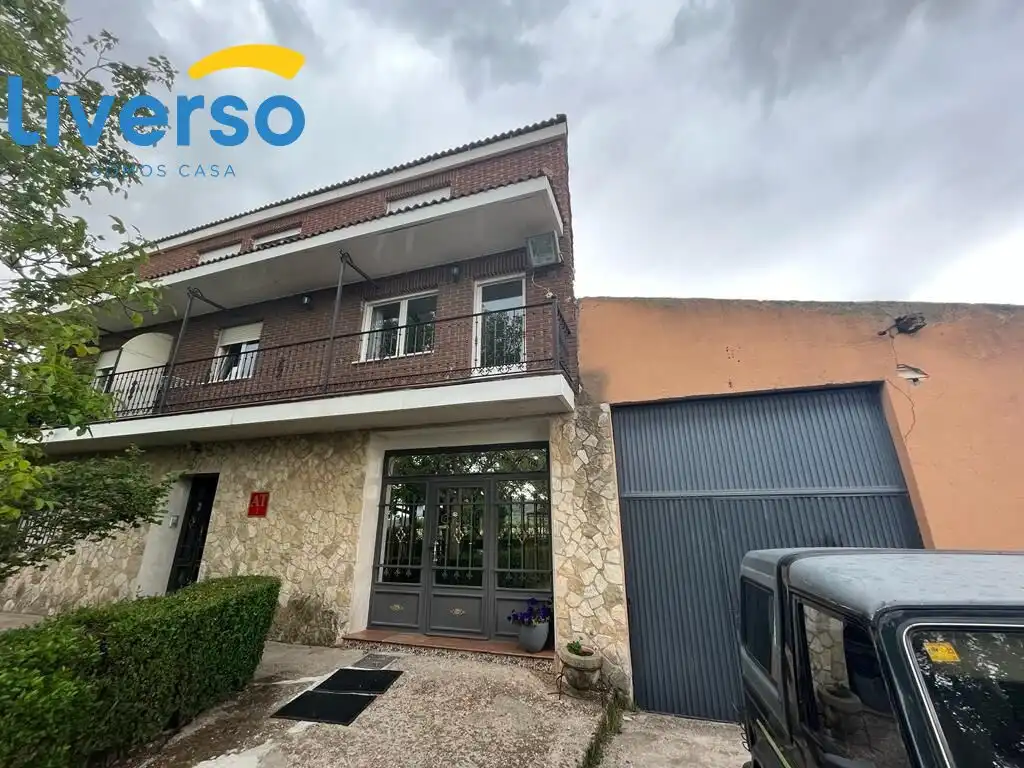 Vista exterior de Finca rústica en venta en Villaquirán de los Infantes con Calefacción, Terraza y Piscina