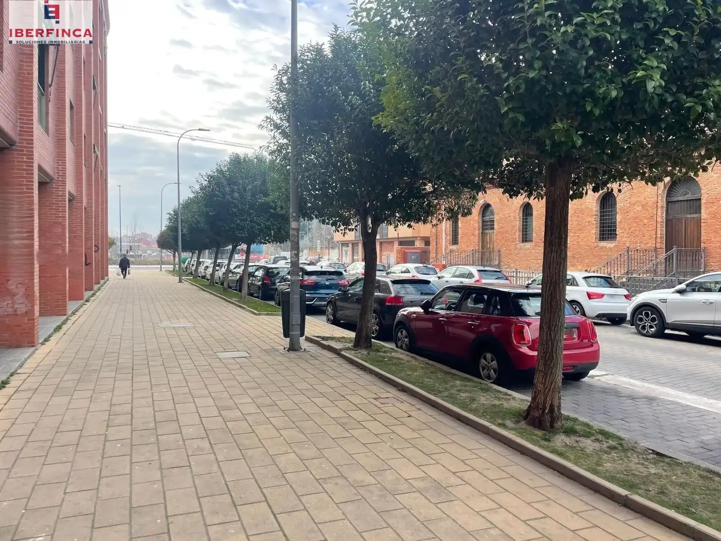 Parkplatz von Erdgeschoss zum Verkauf in Valladolid mit Klimaanlage und Heizung