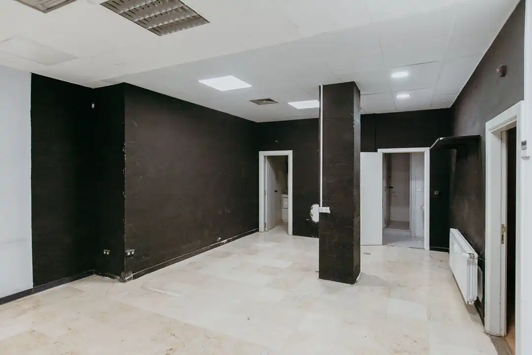 Local comercial de lloguer a Calle Zaragoza 3, imagen 4