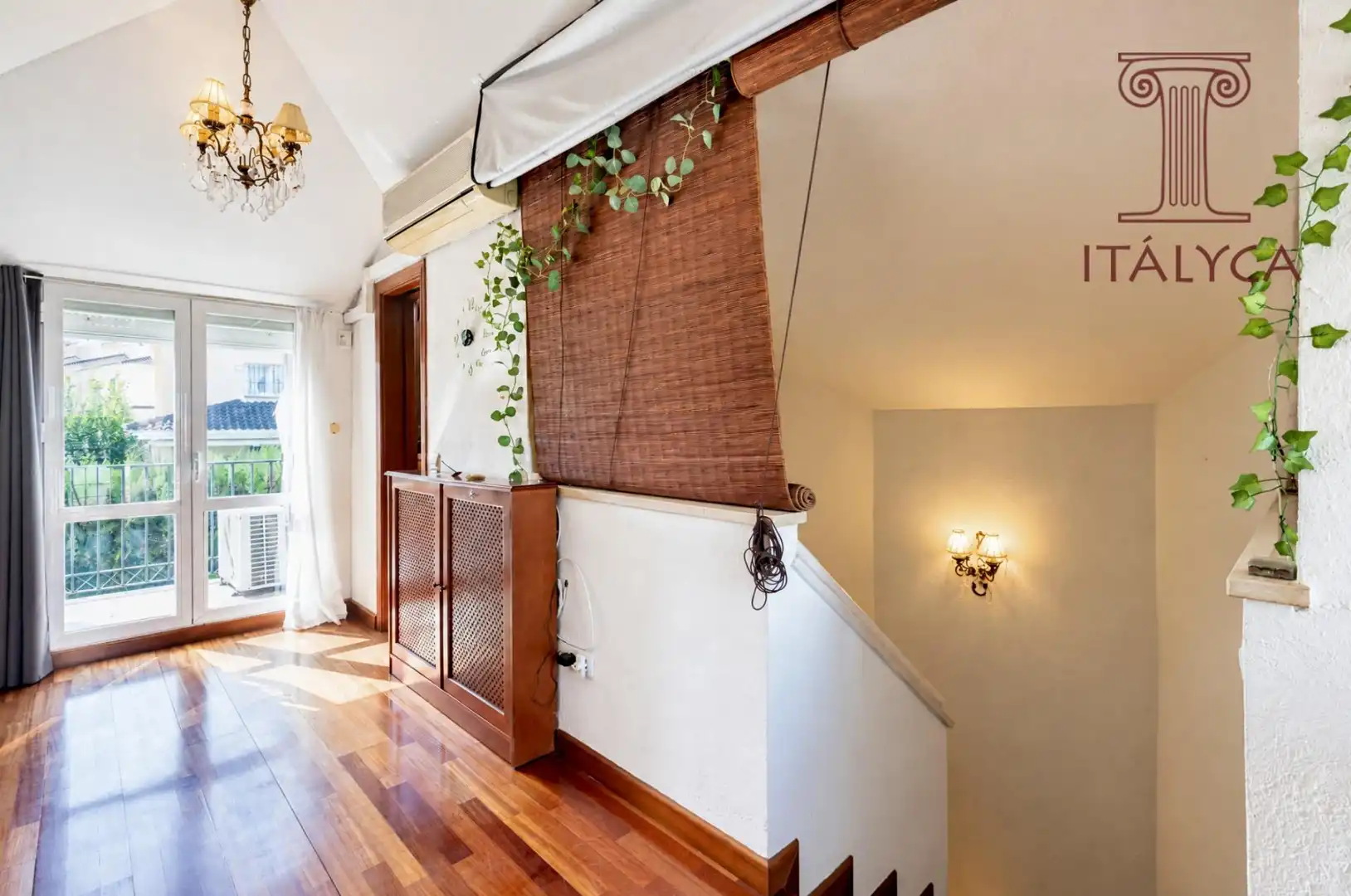 Casa aparellada amb terrassa en venda a Avenida Avenida Clara Campoamor, imagen 76
