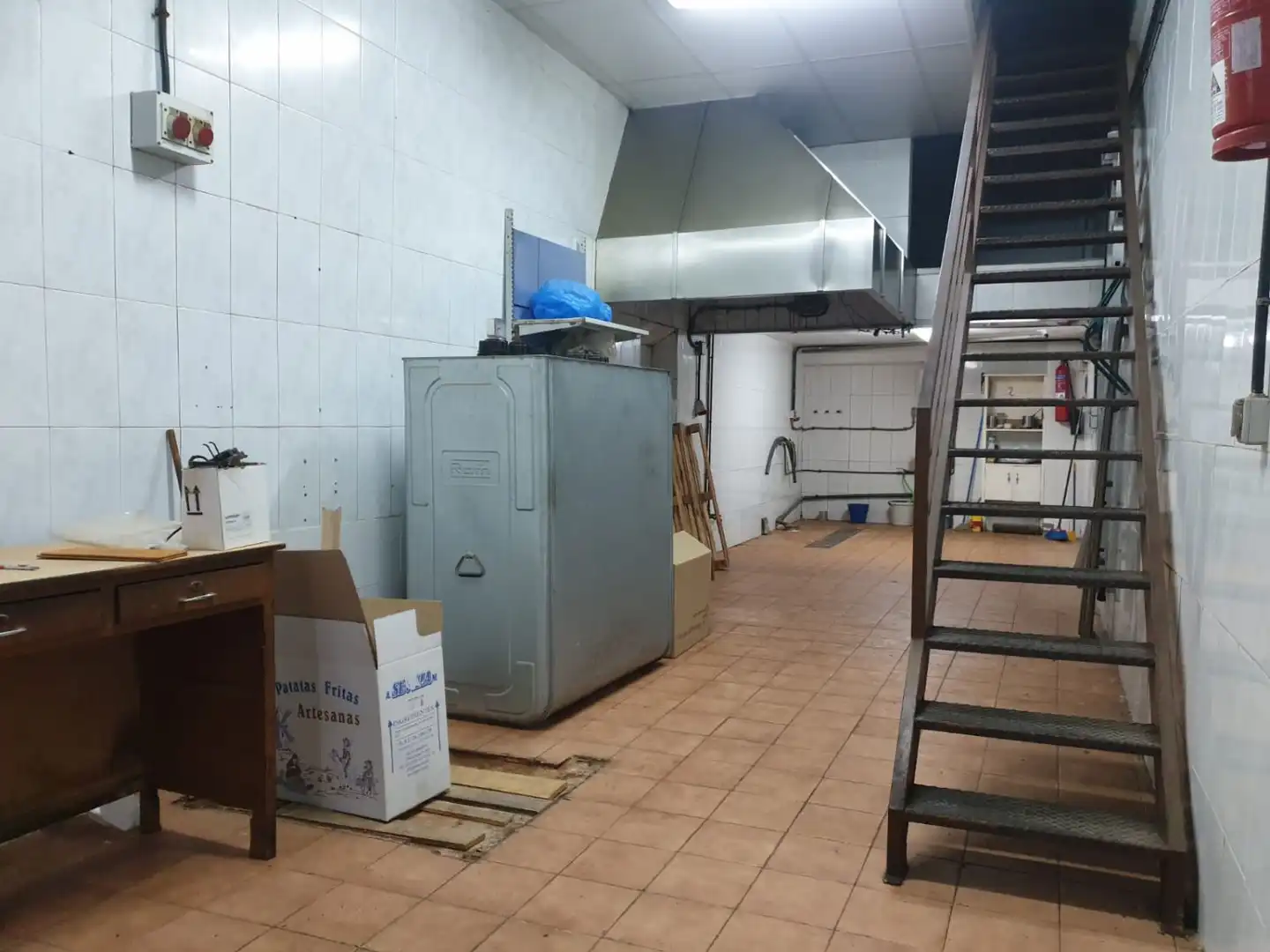 Cocina de Nave industrial en venta en Valdepeñas