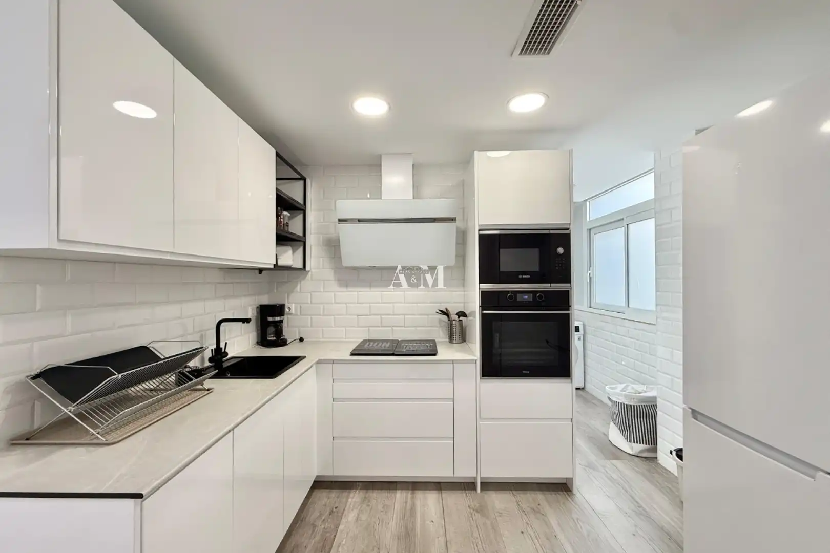 Cocina de Piso de alquiler en Torrevieja con Aire acondicionado, Calefacción y Terraza