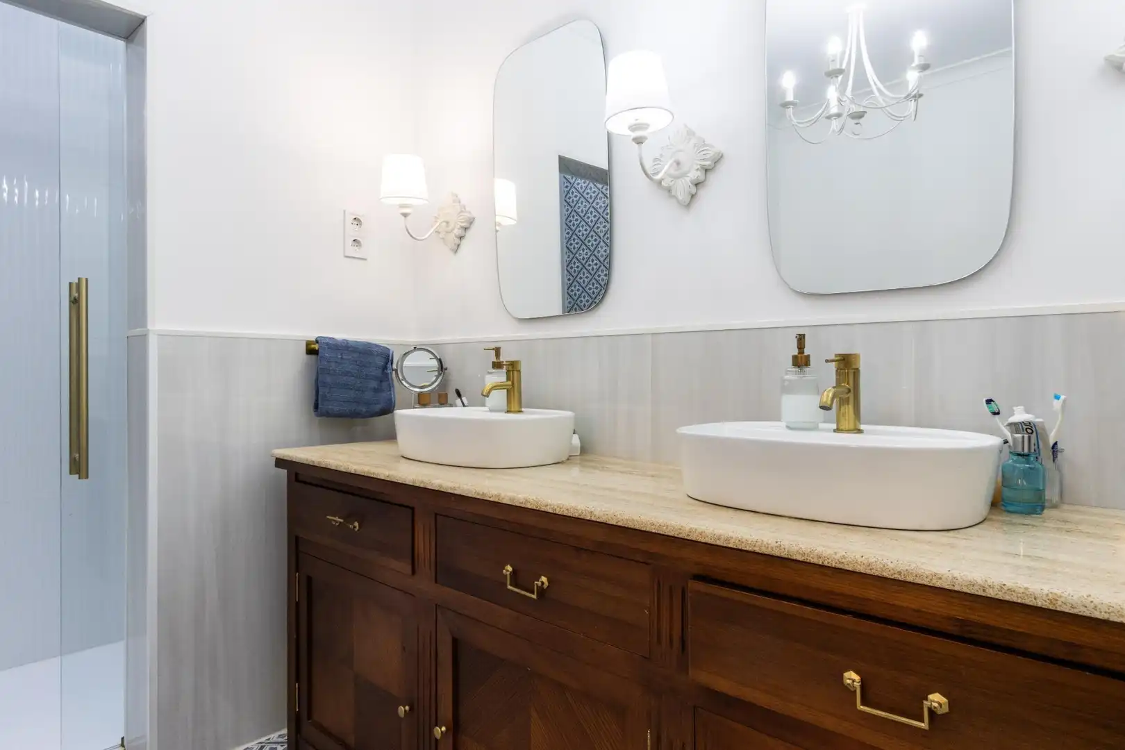 Badezimmer von Einfamilien-Reihenhaus zum Verkauf in Terrassa mit Heizung und Terrasse