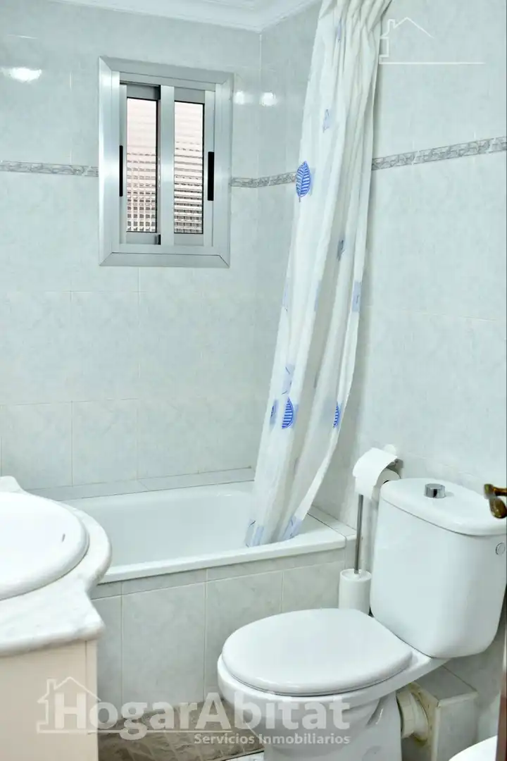 Bathroom of Flat for sale in Sagunto / Sagunt  with Balcony
