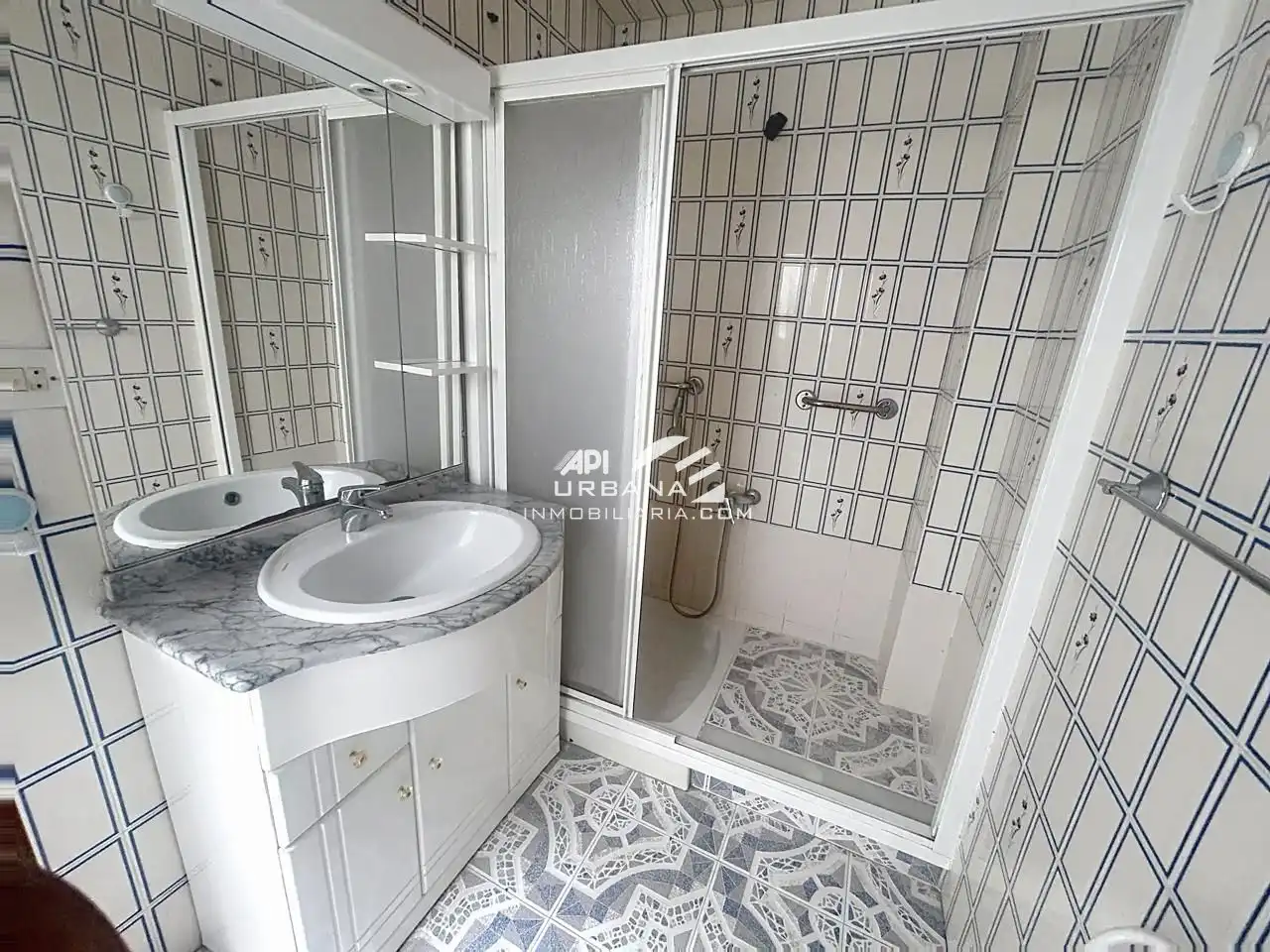 House for sale in Calle Almazán, imagen 2