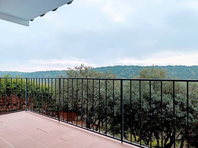 Casa-chalet en Alquiler en EL ESCORIAL en Cerro Alarcón