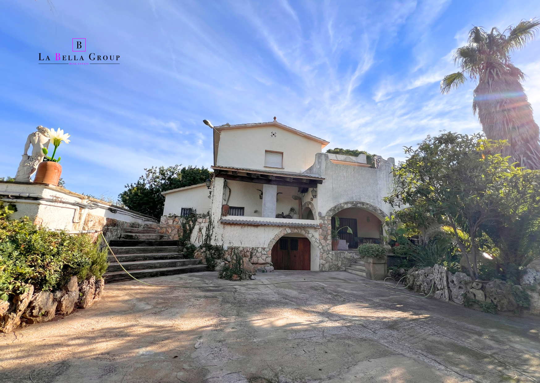 Vista exterior de Finca rústica en venda en Roda de Berà amb Jardí privat, Terrassa i Piscina