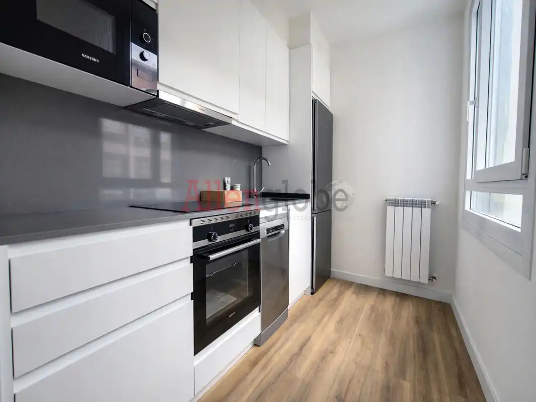 Küche von Wohnung zur Miete in Gijón  mit Heizung und Abstellraum