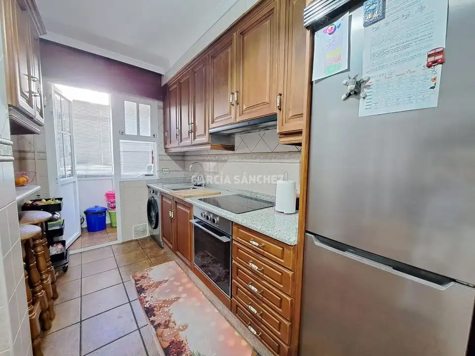 Kitchen of Flat for sale in A Pobra do Caramiñal  with Furnished