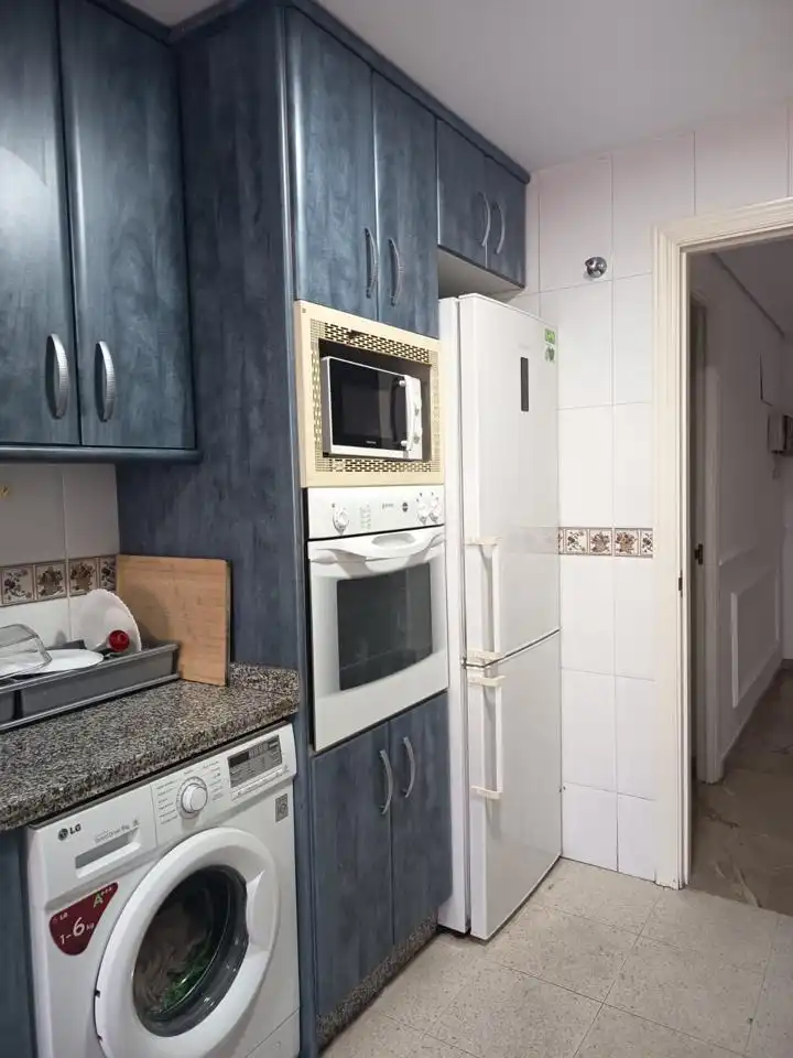 Cuina de Pis en venda en Córdoba amb Aire condicionat, Jardí privat i Terrassa