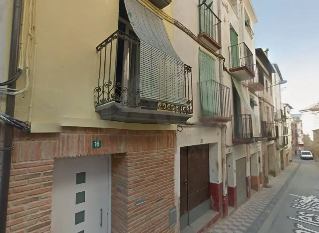 Casa aparellada en venda a Riba-roja d'Ebre