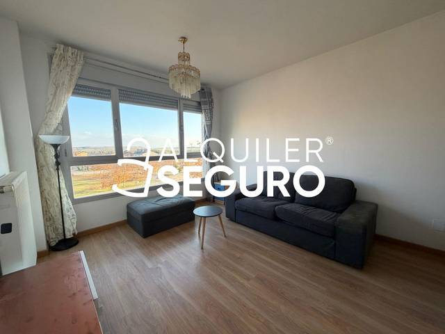 Piso en Alquiler en Eduardo Chillida en Ensanche de Vallecas - La Gavia